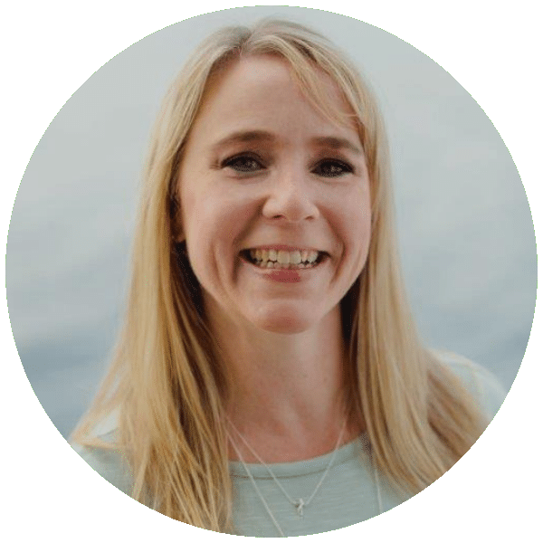 Doreen is a Dental Assistant with East Coast Endodontics.